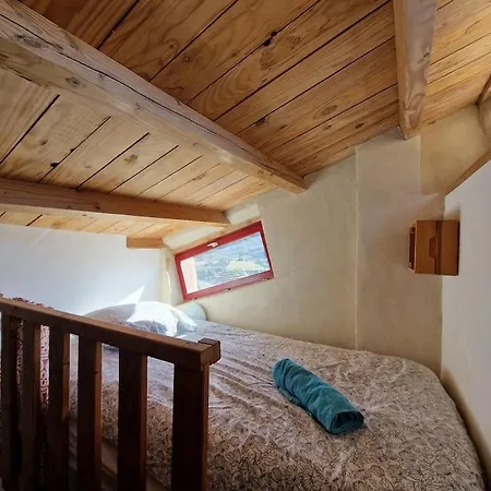 Le Salagou Sauna בית נופש